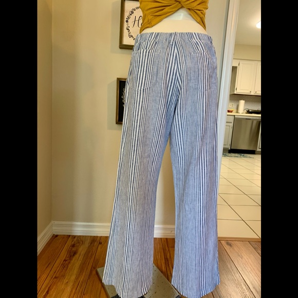 🌟Stripped loose, elastic waist pants🌟 - Picture 4 of 9